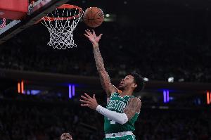 板凳匪徒！安芬尼-西蒙斯替补17中9砍最高25分外加6板 三分13中6