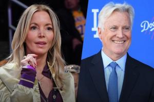 见证历史！NBA理事会批准沃尔特收购湖人！交易估值约100亿！